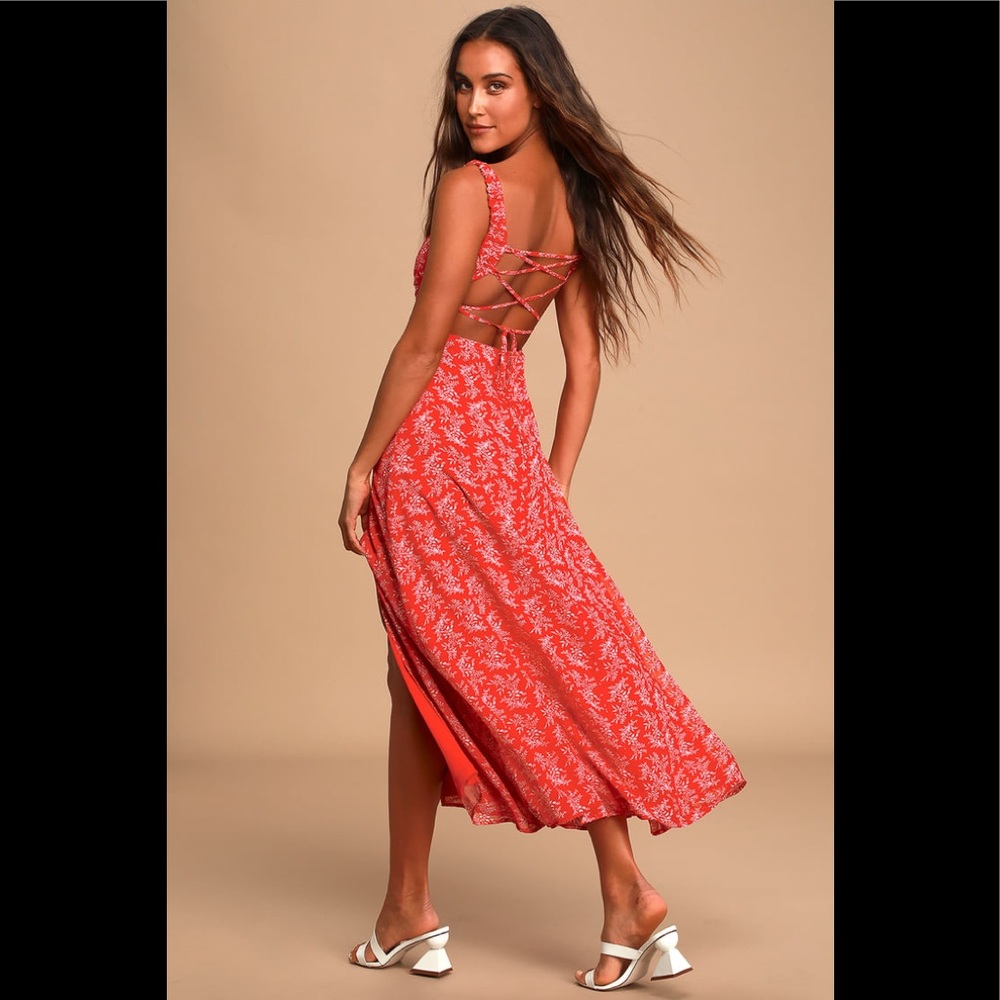 Lulu’s Red Print Lace-up Backless Dress